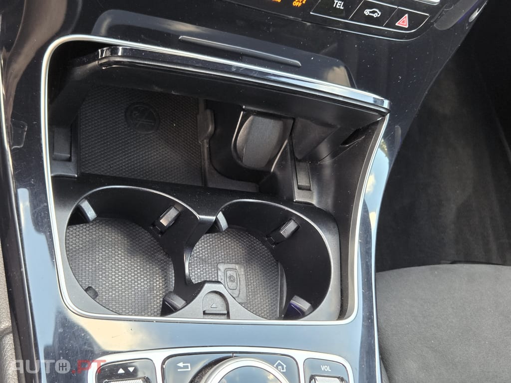Mercedes-Benz C 300 de AMG-Line (Pack Night) - Burmester Audio, Multibeam, Airmatic, 19"