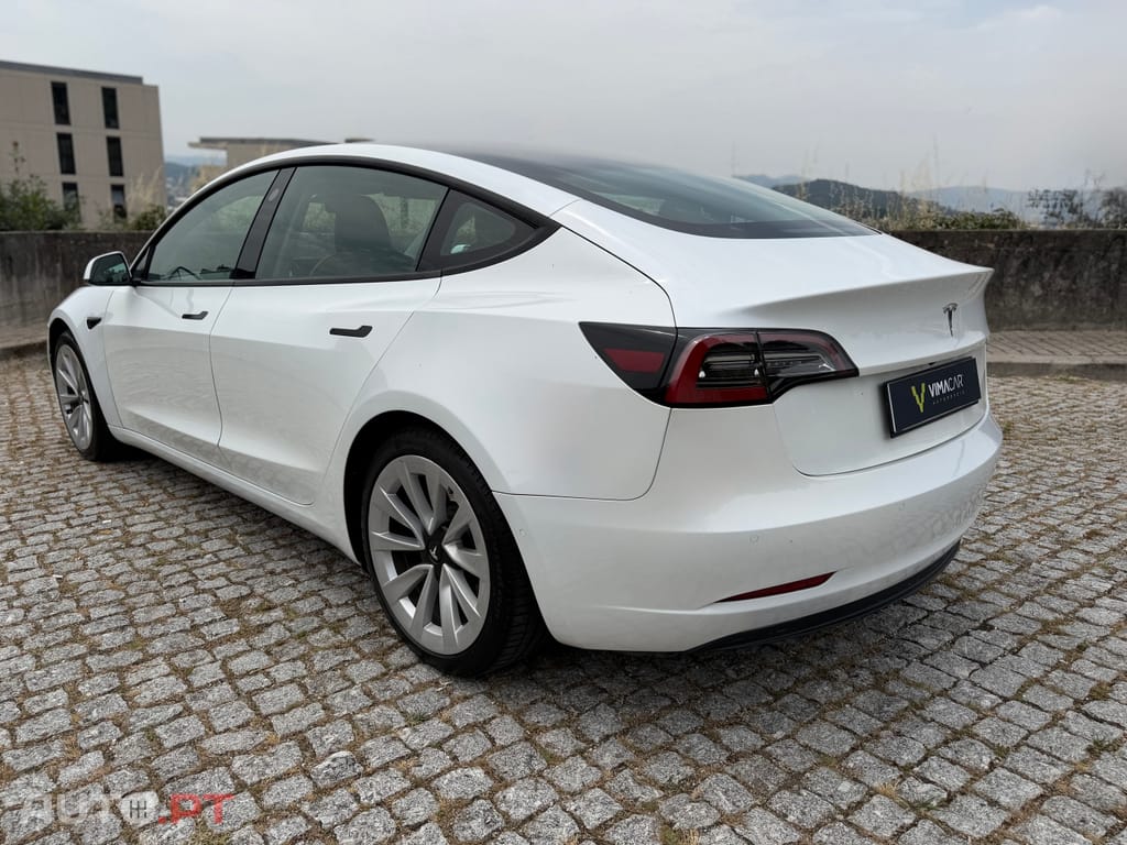 Tesla Model 3 Standard Range Plus RWD