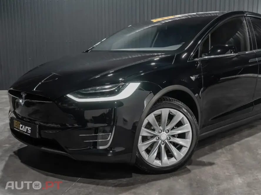 Tesla Model X 100D