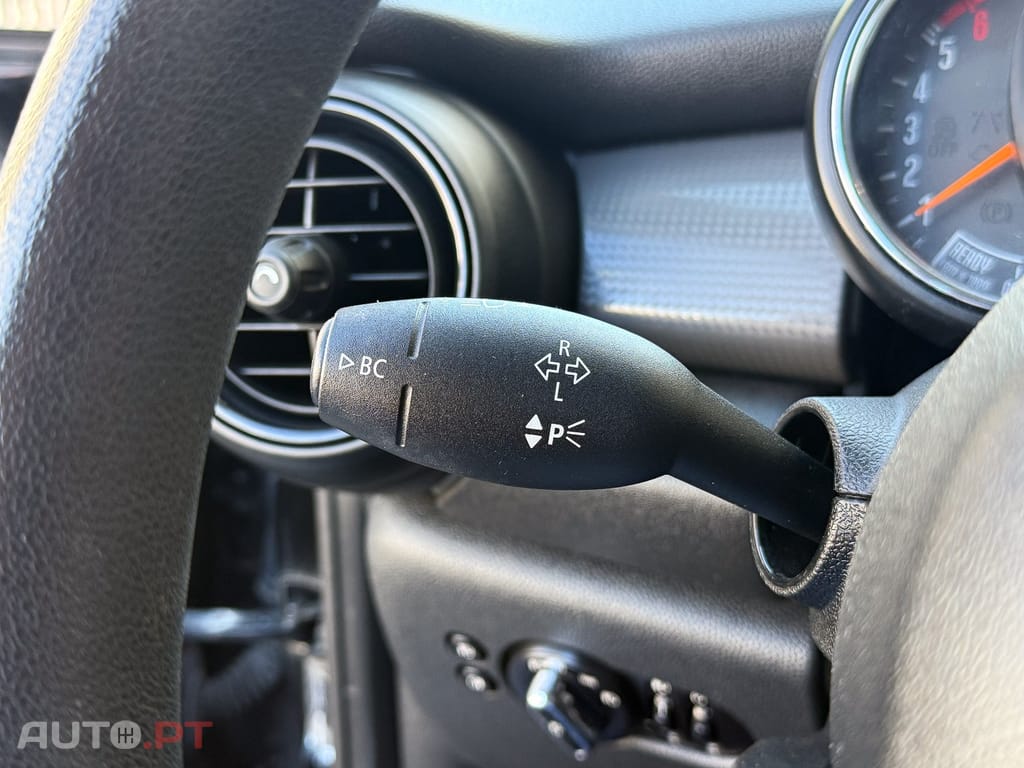 MINI Cooper Cooper D