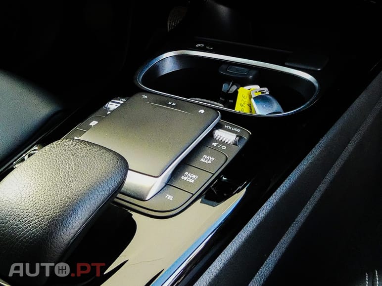 Mercedes-Benz CLA 250 Garantia de 2 anos "Junge Sterne"