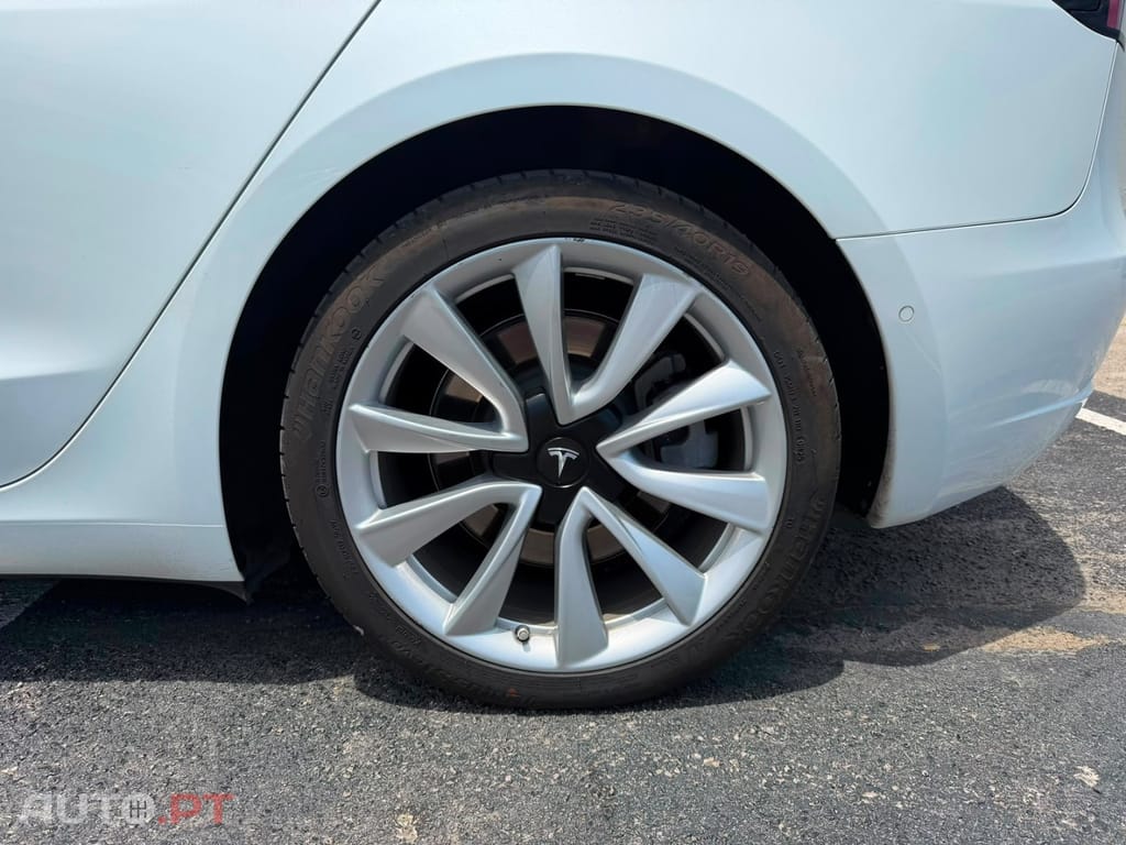 Tesla Model 3 Performance Dual Motor AWD