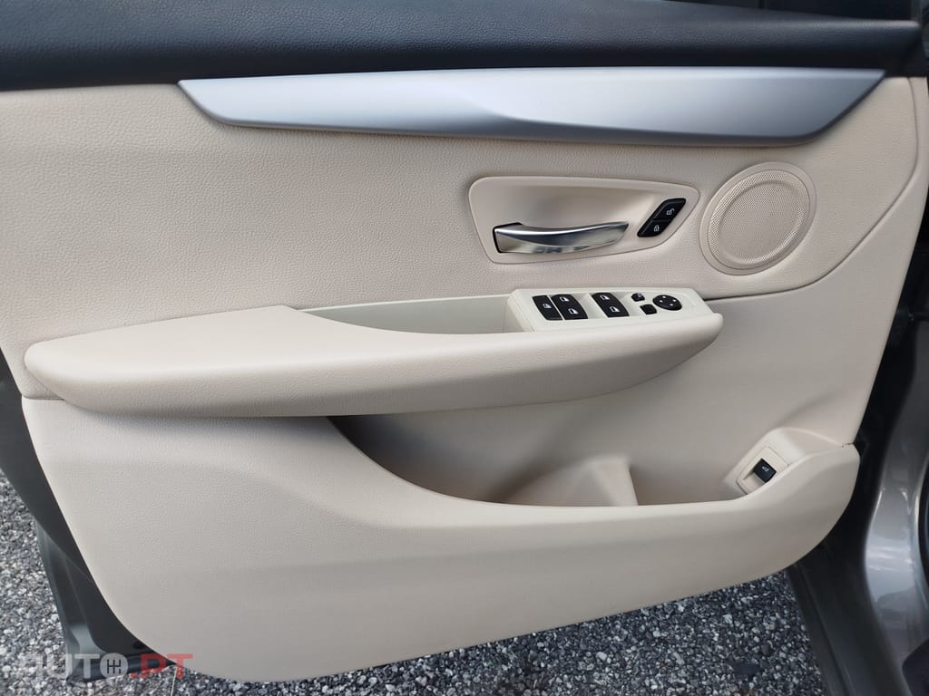 BMW 216 d Luxury Line