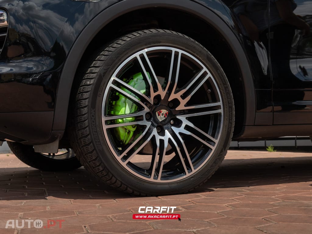 Porsche Cayenne Platinum Edition — fotografia 15