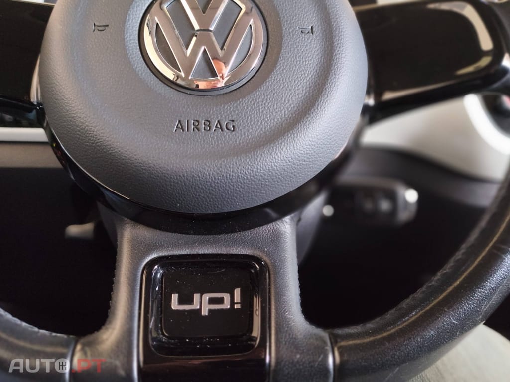 Volkswagen Up! 1.0 White
