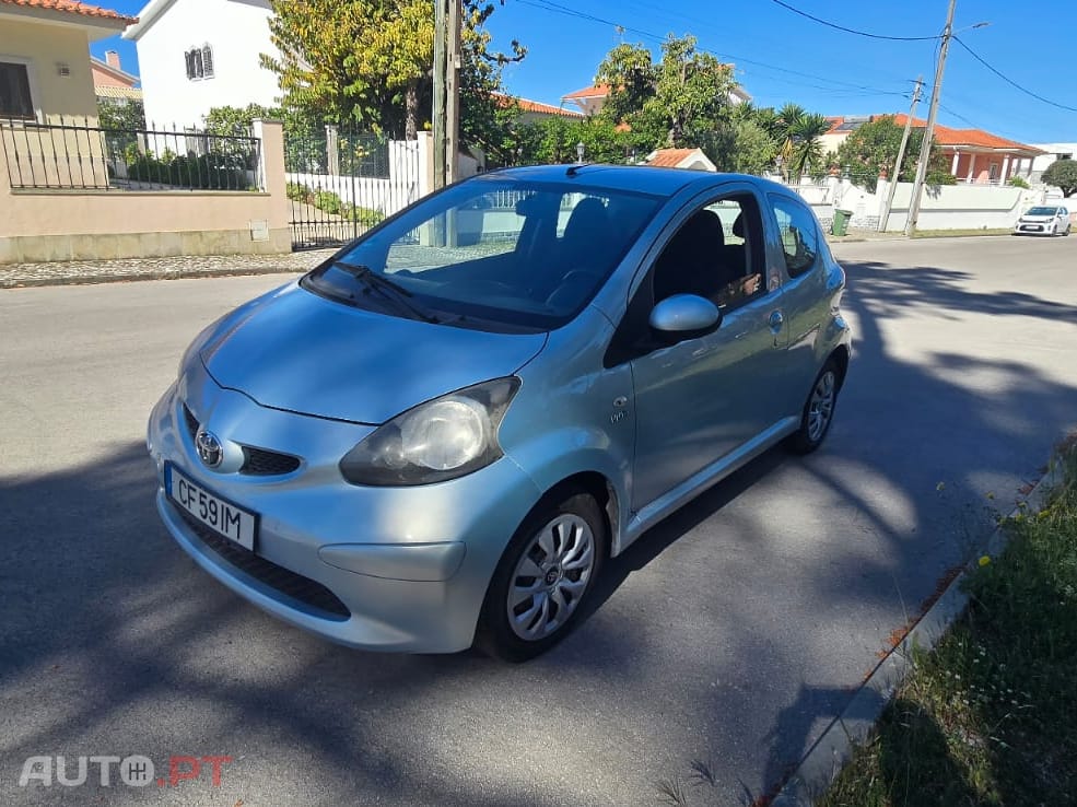 Toyota Aygo 1.0 VVT-i   IUC-19,90€
