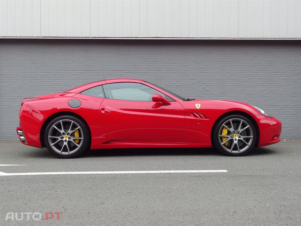 Ferrari California 4.3 V8 30
