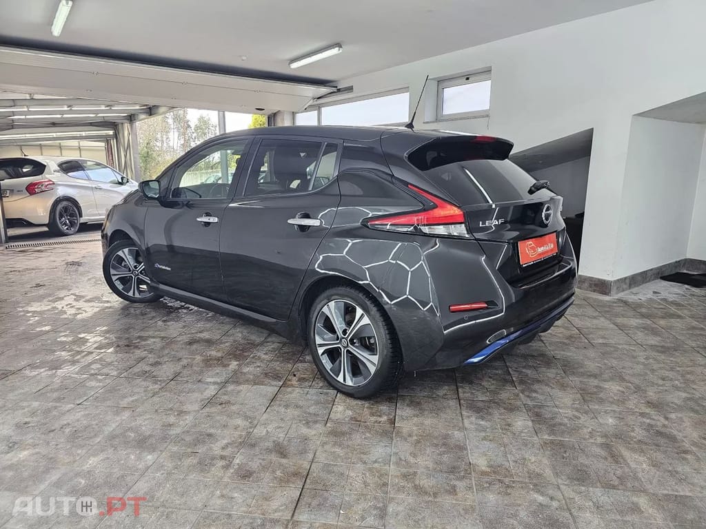 Nissan Leaf N-Connecta Full Led