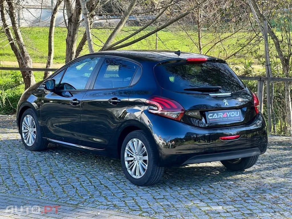Peugeot 208 1.5 BlueHDi Allure