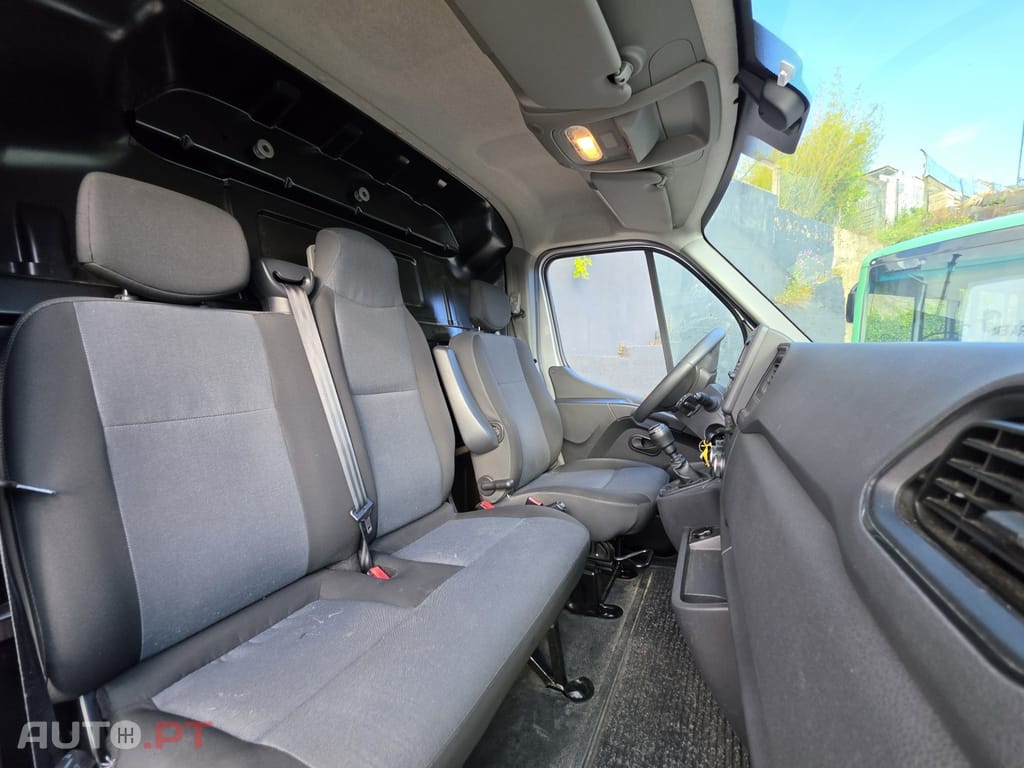 Renault Master 2.3 dCi L3H2 3.5T