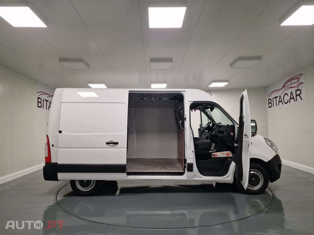 Renault Master L2H2 3.5T 2.3 DCI 130CV GPS CAM. TRASEIRA IVA DEDUTIVEL