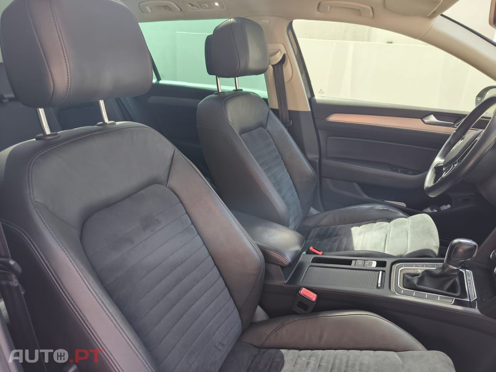 Volkswagen Passat Variant biTDI 240cv 4MOTION DSG Highline