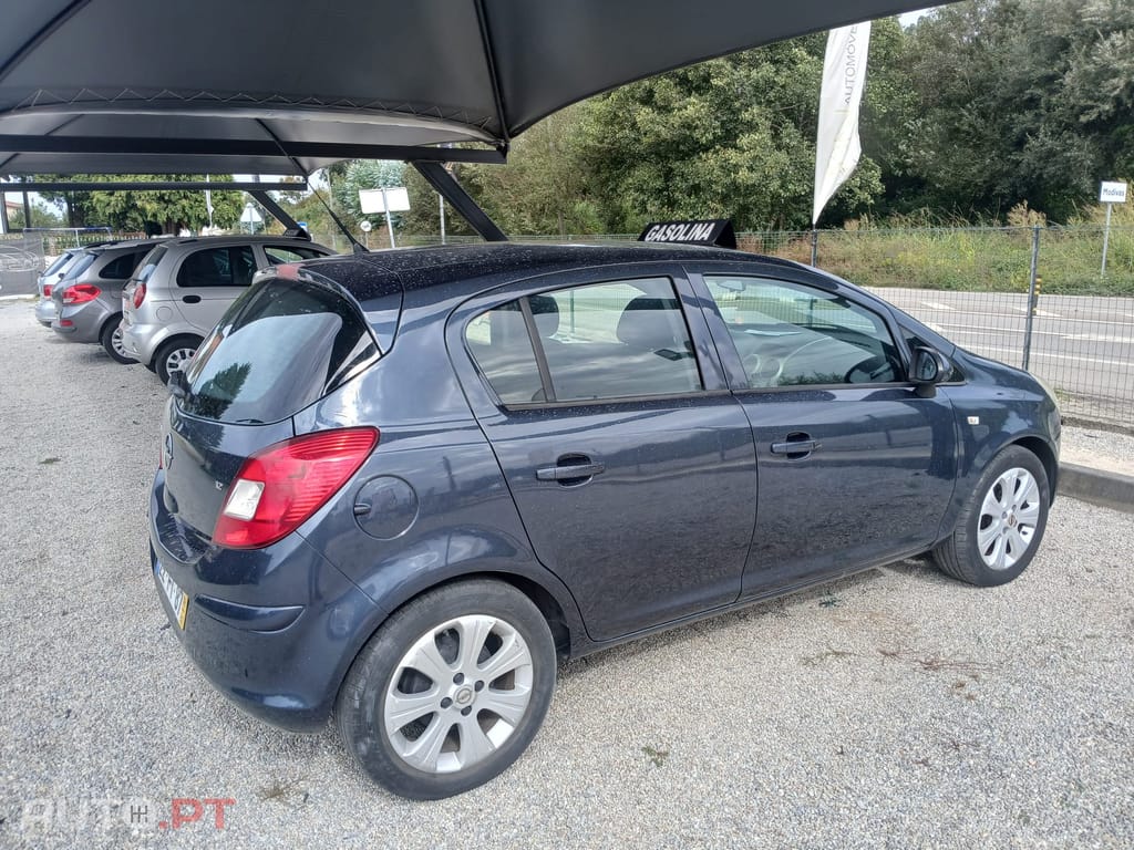 Opel Corsa 1.2 Enjoy