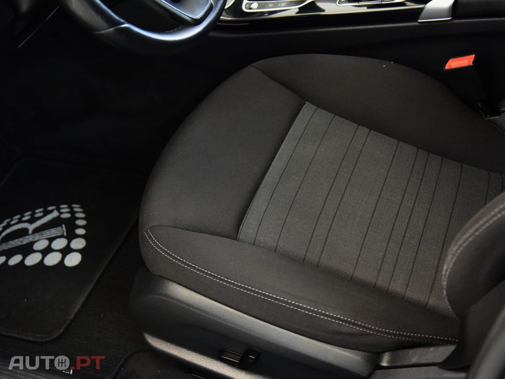 Mercedes-Benz C 180 BlueTEC Avantgarde