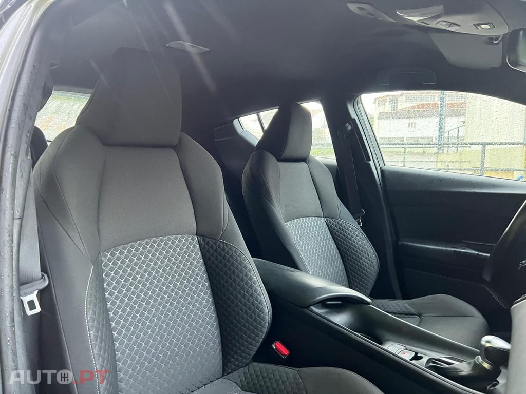 Toyota C-HR 1.8 Hybrid Comfort