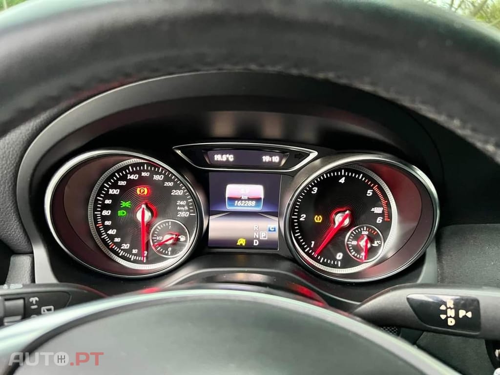 Mercedes-Benz CLA 200 d Shooting Brake AMG Line Aut.