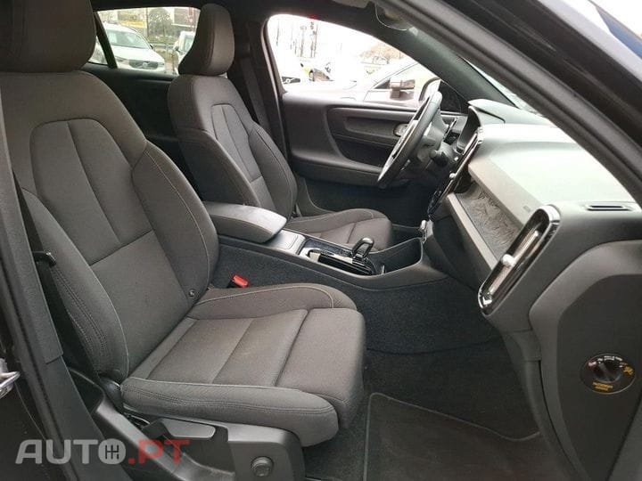 Volvo C40 Recharge Core