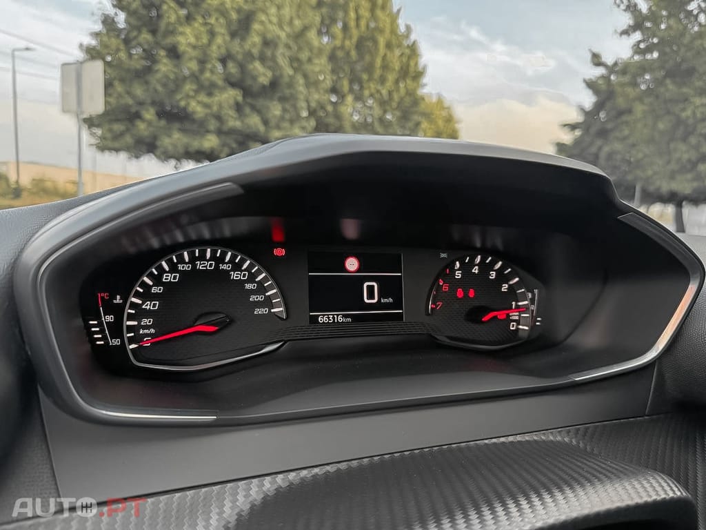 Peugeot 208 PureTech 100 Style