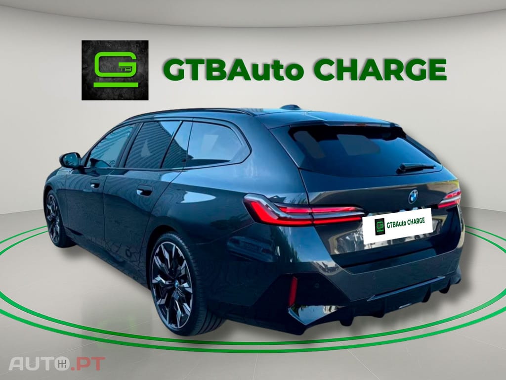 BMW i5 I.V.A DEDUTIVEL M60 xDrive Touring  