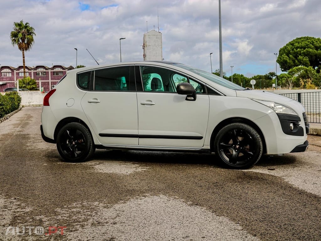 Peugeot 3008 1.6 e-HDi Active 2-Tronic