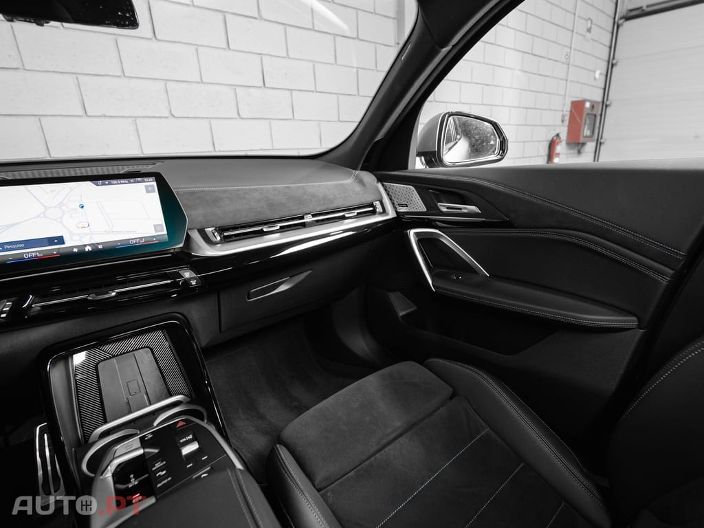 BMW iX2 xDrive30 Pack Desportivo M Pro