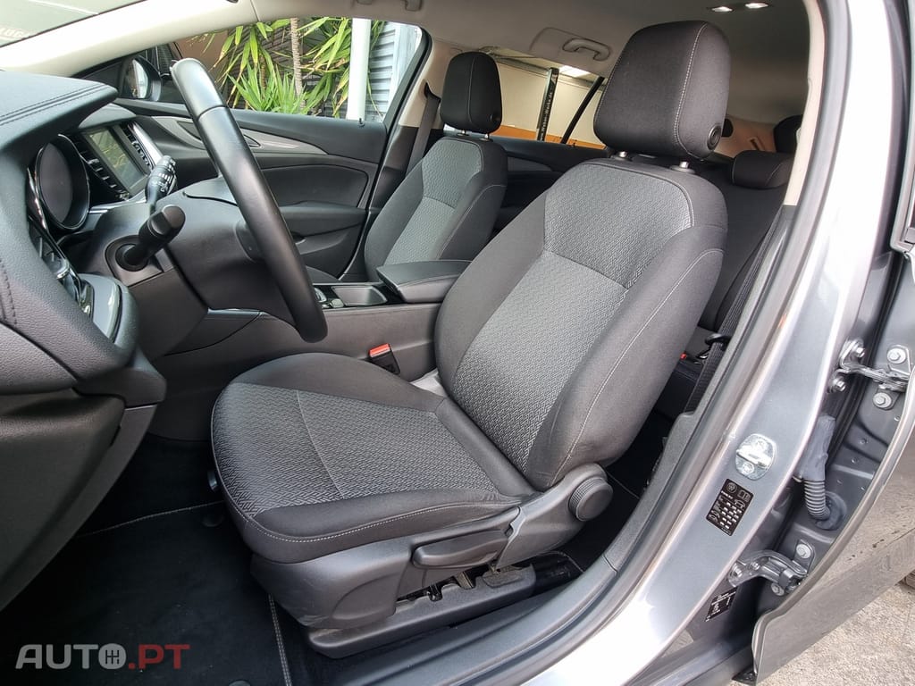 Opel Insignia 1.6 CDTi Dynamic