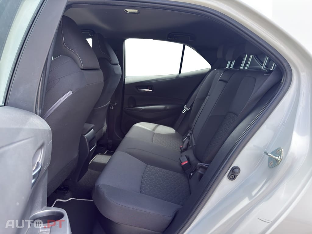 Toyota Corolla 1.8 Hybrid Active