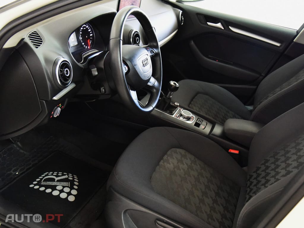 Audi A3 Sportback 1.6 TDi S-line