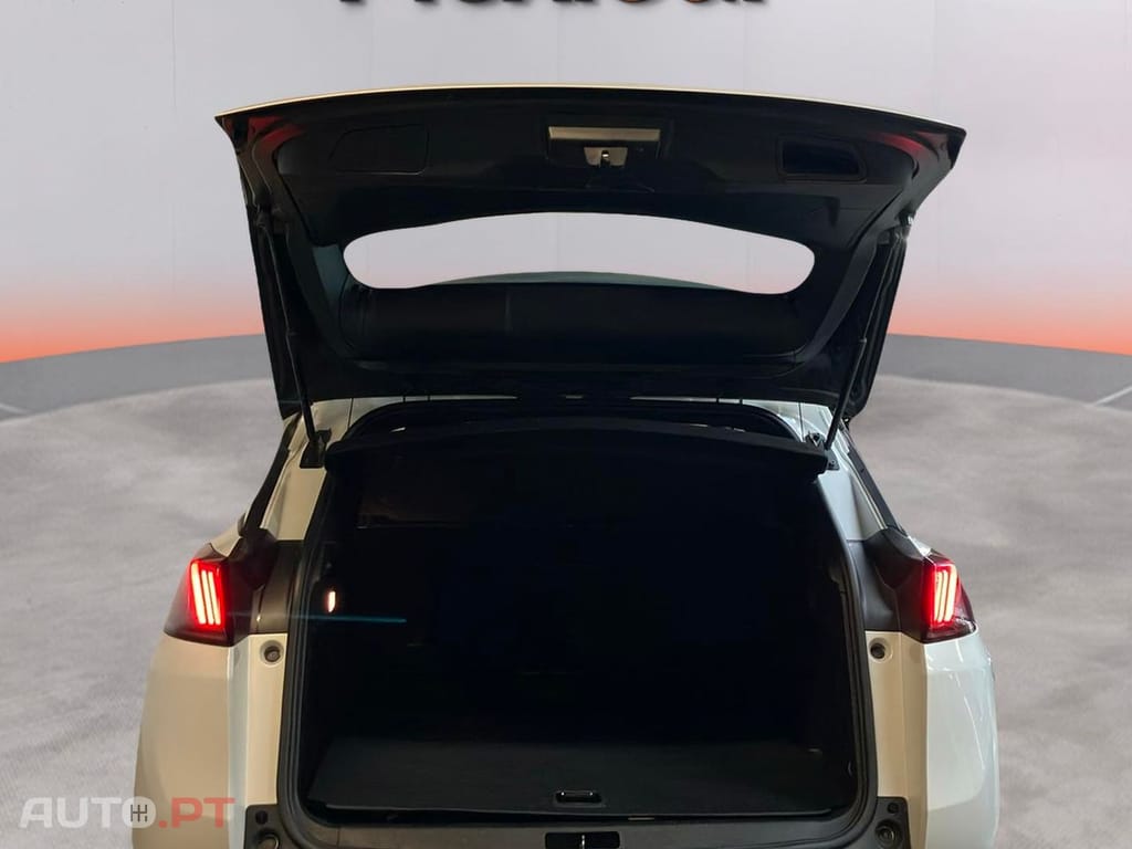 Peugeot 3008 1.6 Hybrid Allure e-EAT8