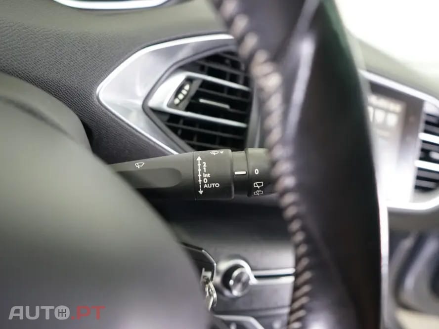 Peugeot 308 SW 1.6 BlueHDi Allure