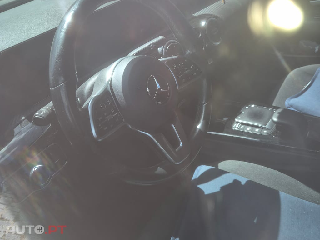 Mercedes-Benz CLA 180 D