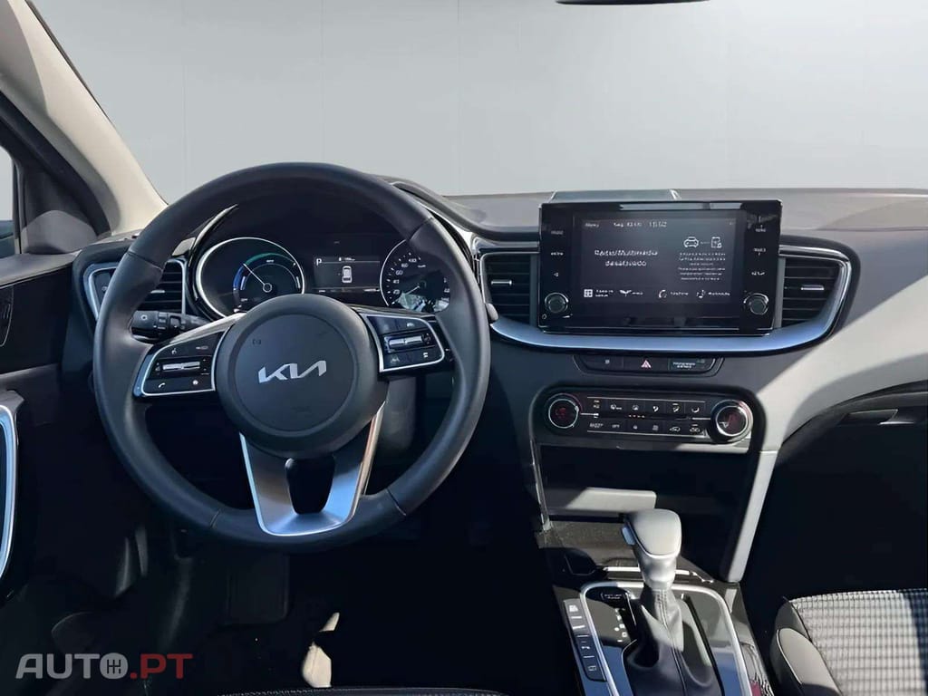 Kia Ceed SW 1.6 GDi 6DCT PHEV Drive