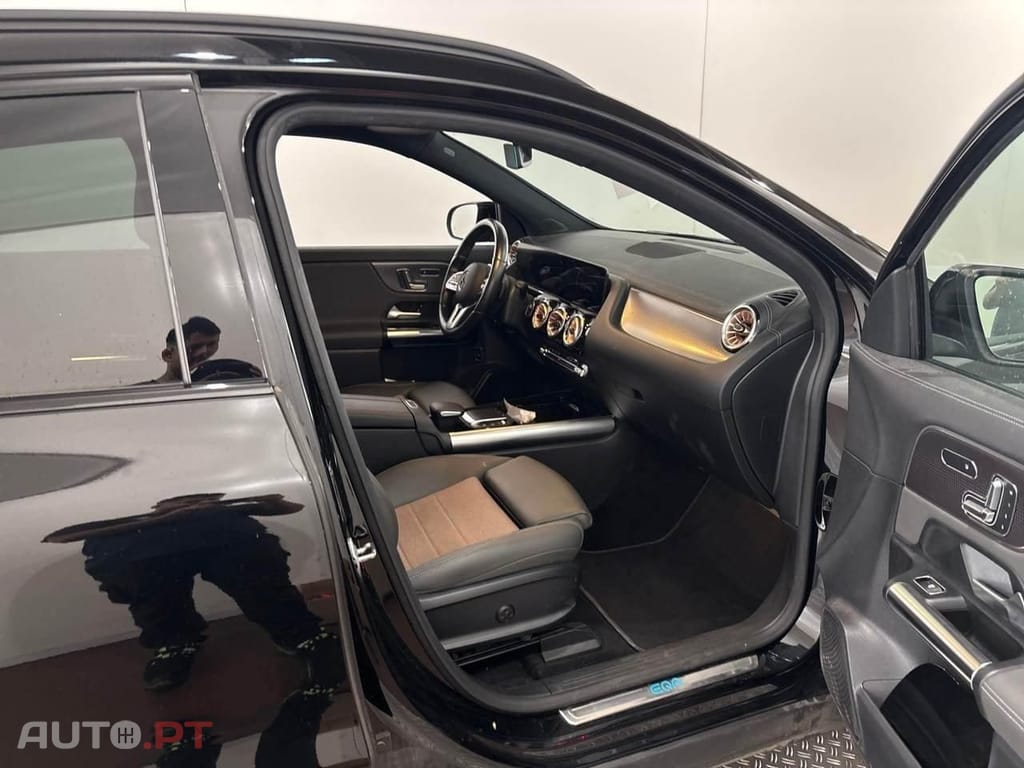 Mercedes-Benz EQA 250 Electric Art