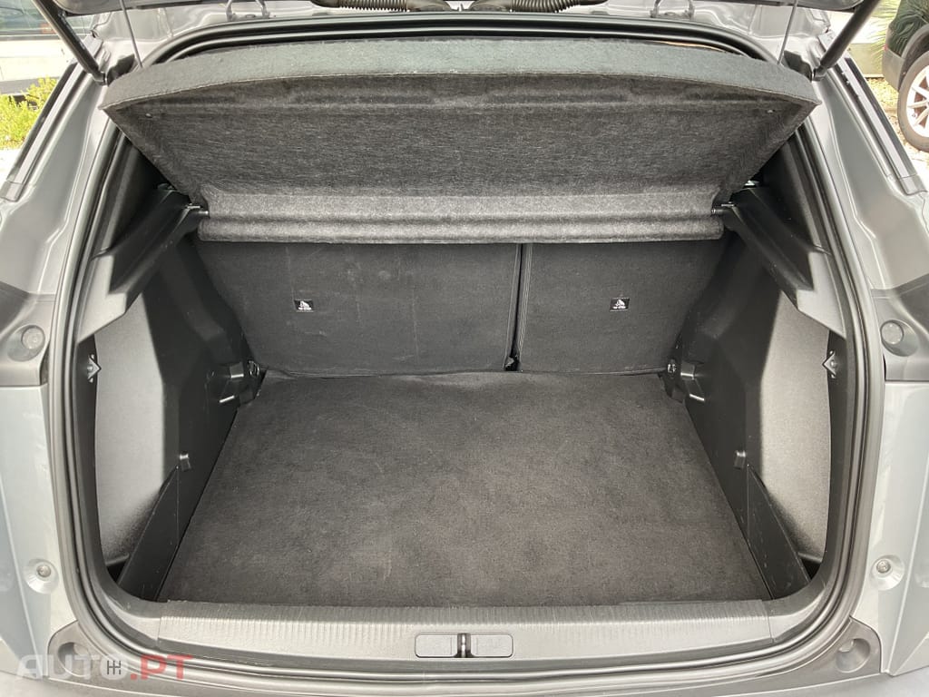 Peugeot 2008 1.2 PureTech Active Pack
