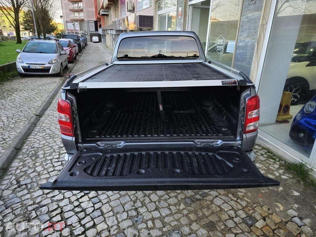 Mitsubishi L200 2.4 DI-D CD Instyle Strakar 4WD