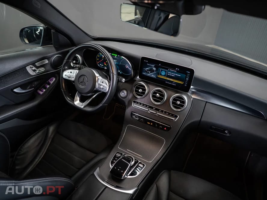 Mercedes-Benz C 300 e AMG Line