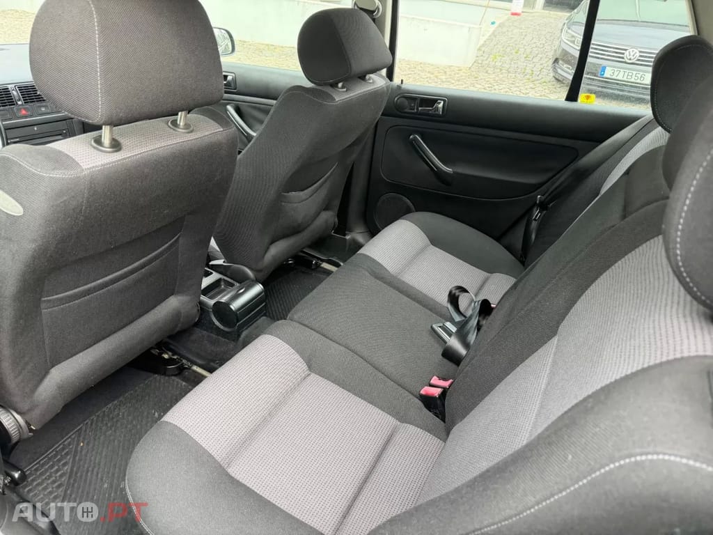 Volkswagen Golf 1.4 FSi Confortline