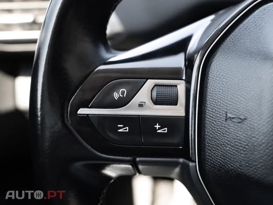 Peugeot 5008 1.5 BlueHDi Allure Pack