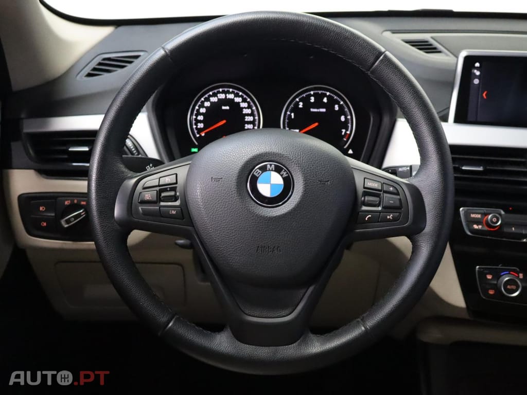 BMW X1 xDrive25e