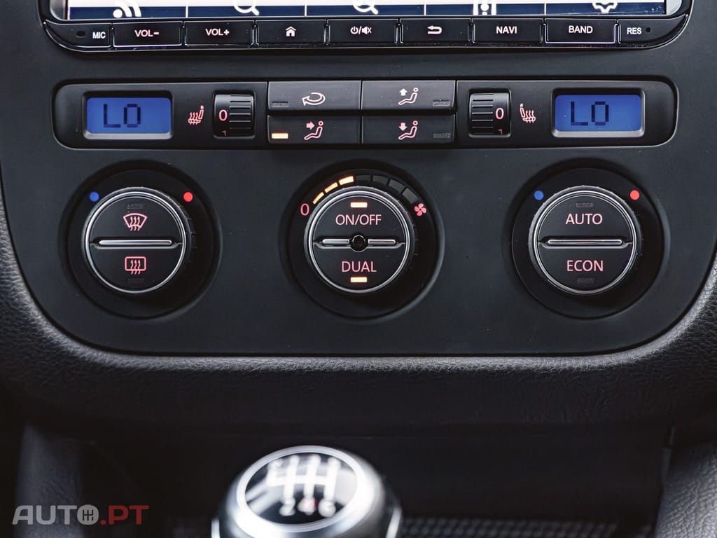 Volkswagen Golf 3.2 R32 4Motion