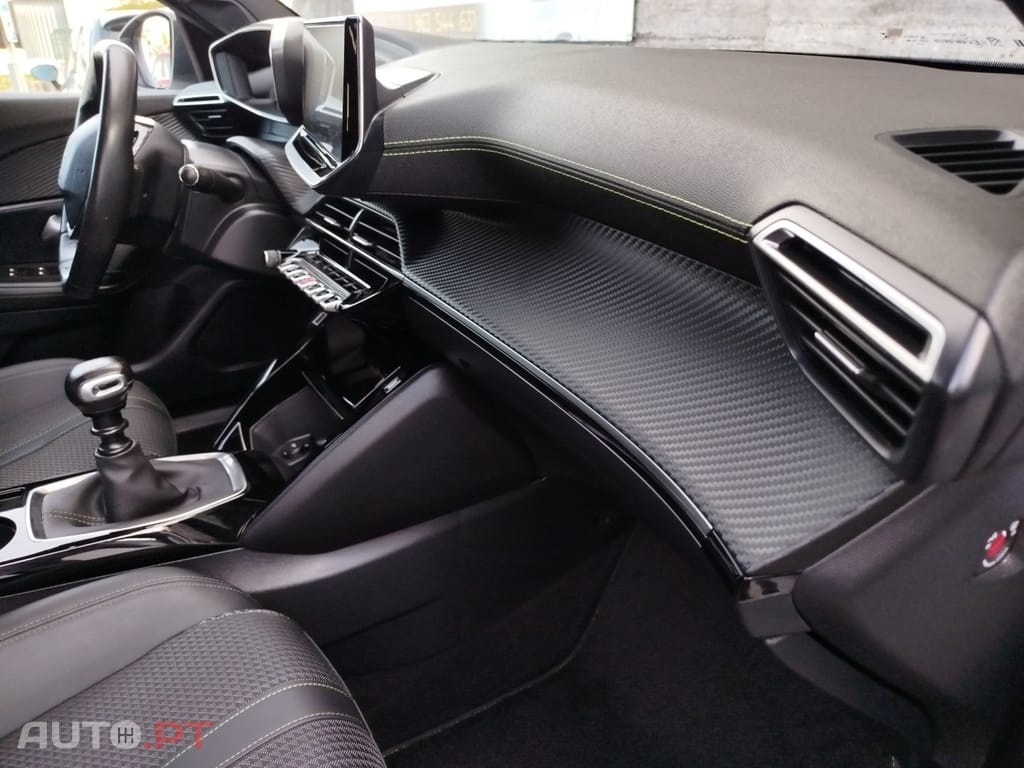 Peugeot 2008 1.2 PureTech GT Line