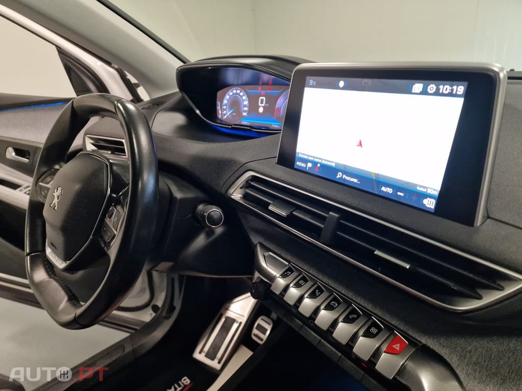 Peugeot 3008 1.5 BlueHDi Allure