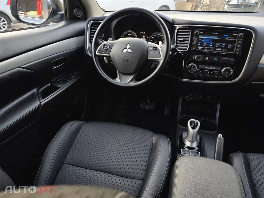 Mitsubishi Outlander 2.0 MIVEC Intense+