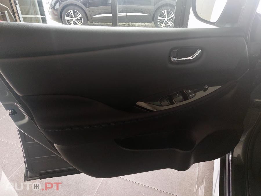 Nissan Leaf N-Connecta