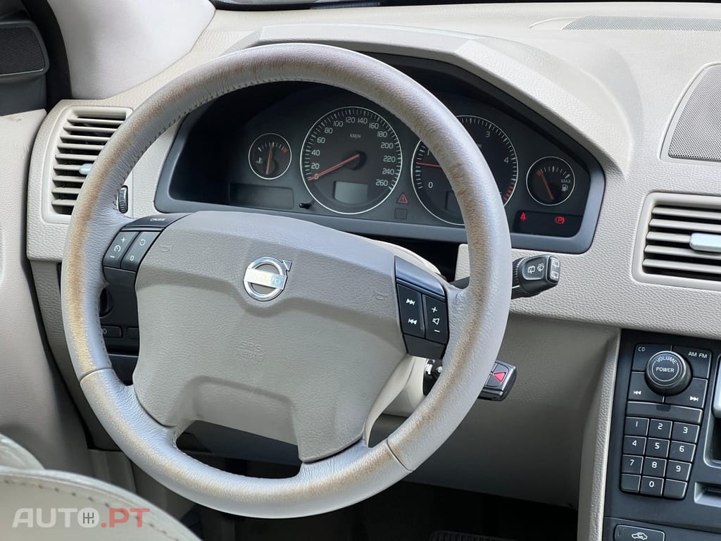Volvo XC90 2.4 D5 5L Executive