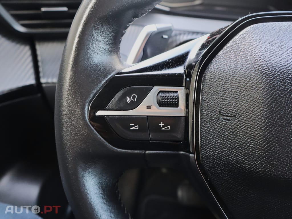 Peugeot 2008 1.5 BlueHDi Allure Pack EAT8