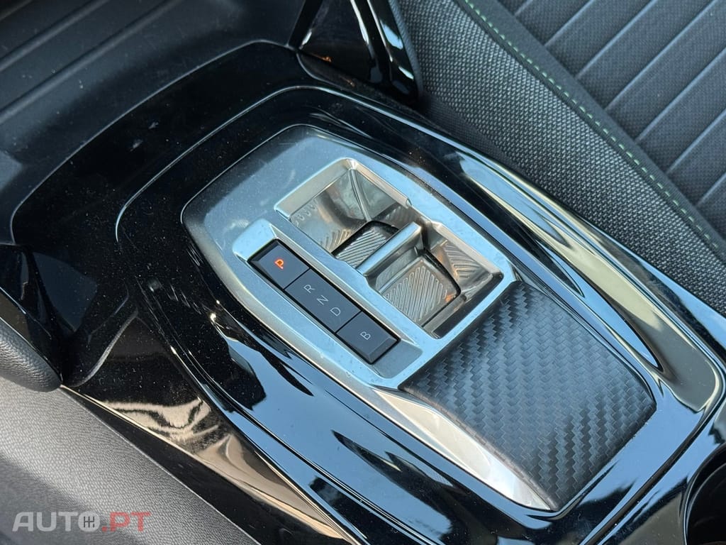 Peugeot E-208 50 kWh Active