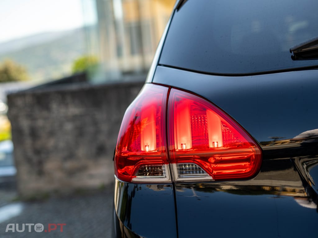 Peugeot 2008 1.2 PureTech Style