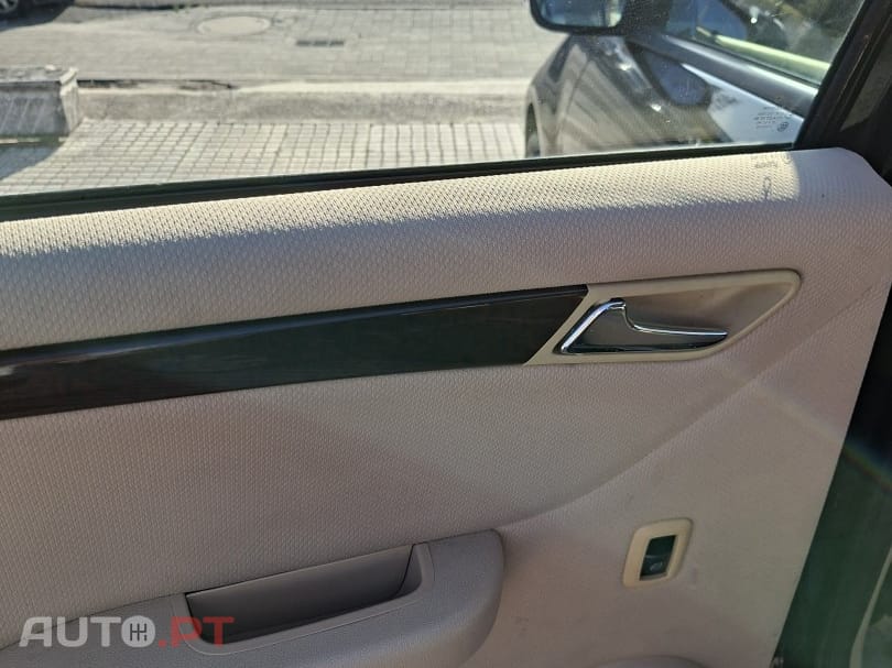 Mercedes-Benz A 150 Elegance Automatic