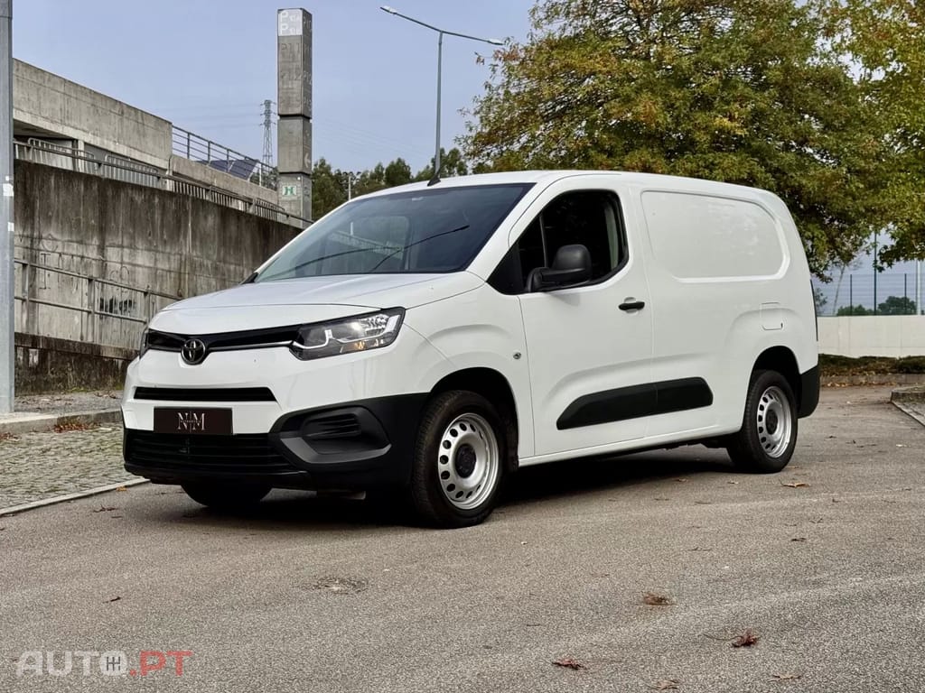 Toyota Proace City  L2 1.5D - 3 Lugares